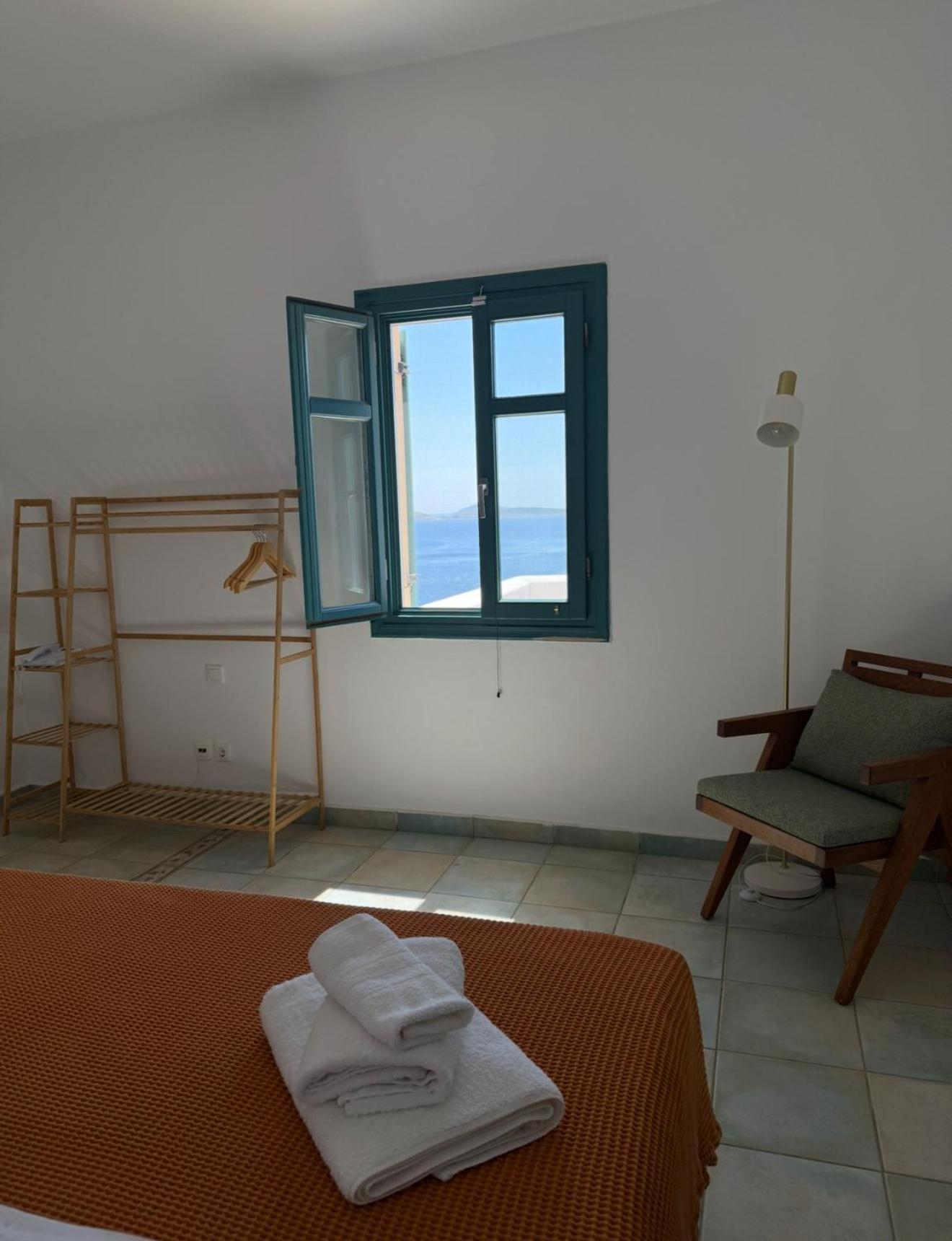 Lipsi Blue Hotel ภายนอก รูปภาพ